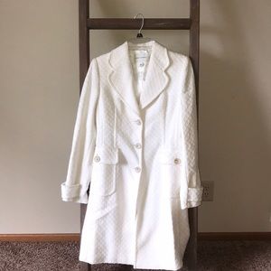 Banana Republic Jackets & Coats - White spring coat Banana Republic Jackets & Coats - White spring coat